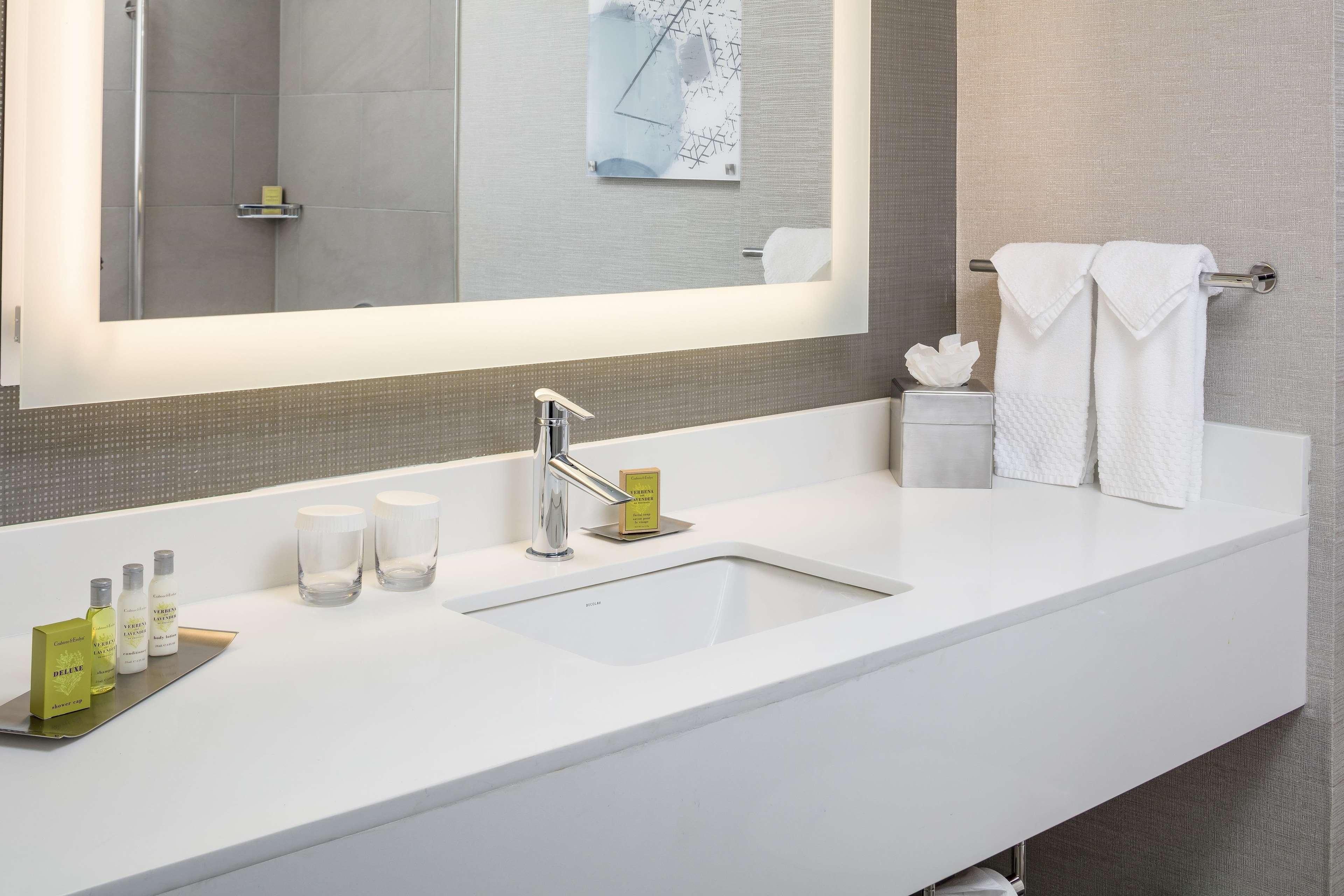 Hotel Doubletree By Hilton Boston Logan Airport Chelsea Zimmer foto