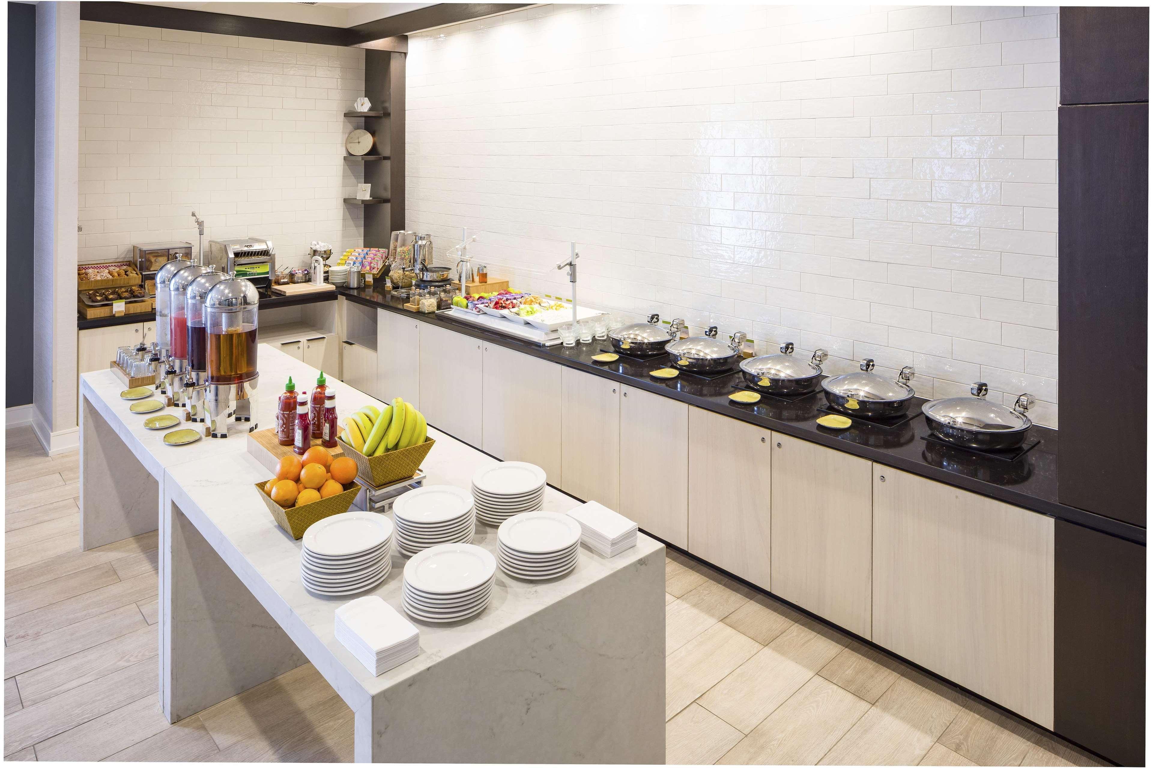 Hotel Doubletree By Hilton Boston Logan Airport Chelsea Restaurant foto
