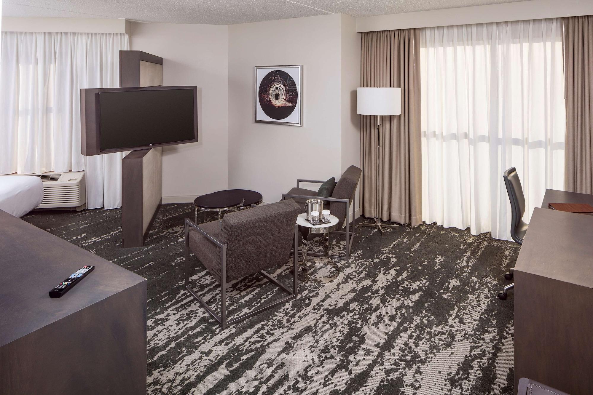Hotel Doubletree By Hilton Boston Logan Airport Chelsea Exterior foto