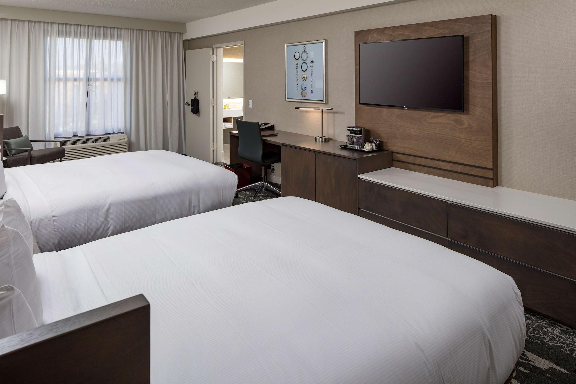 Hotel Doubletree By Hilton Boston Logan Airport Chelsea Exterior foto