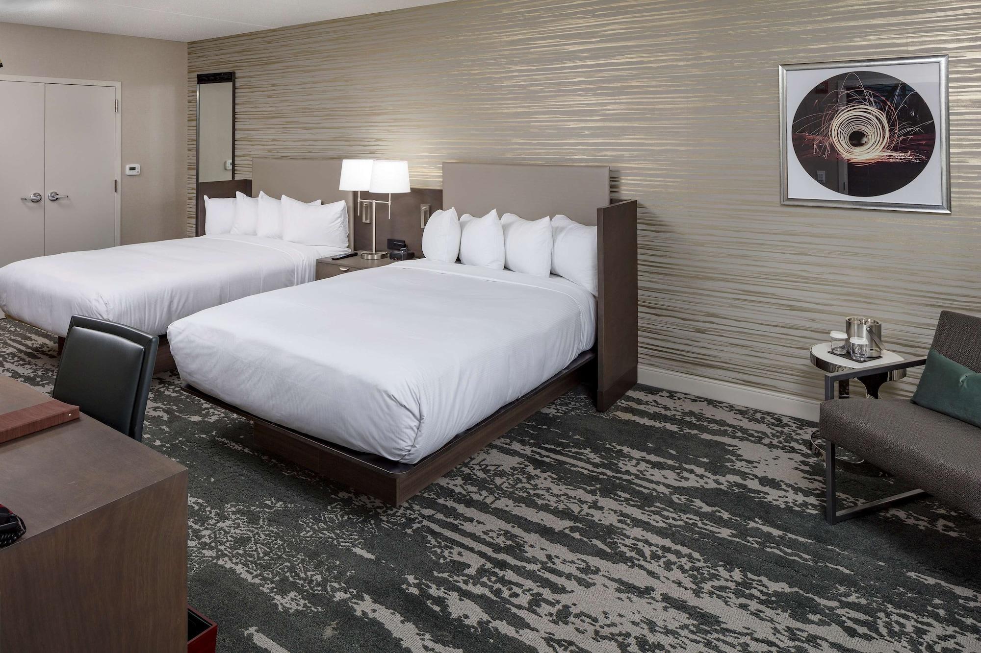 Hotel Doubletree By Hilton Boston Logan Airport Chelsea Exterior foto