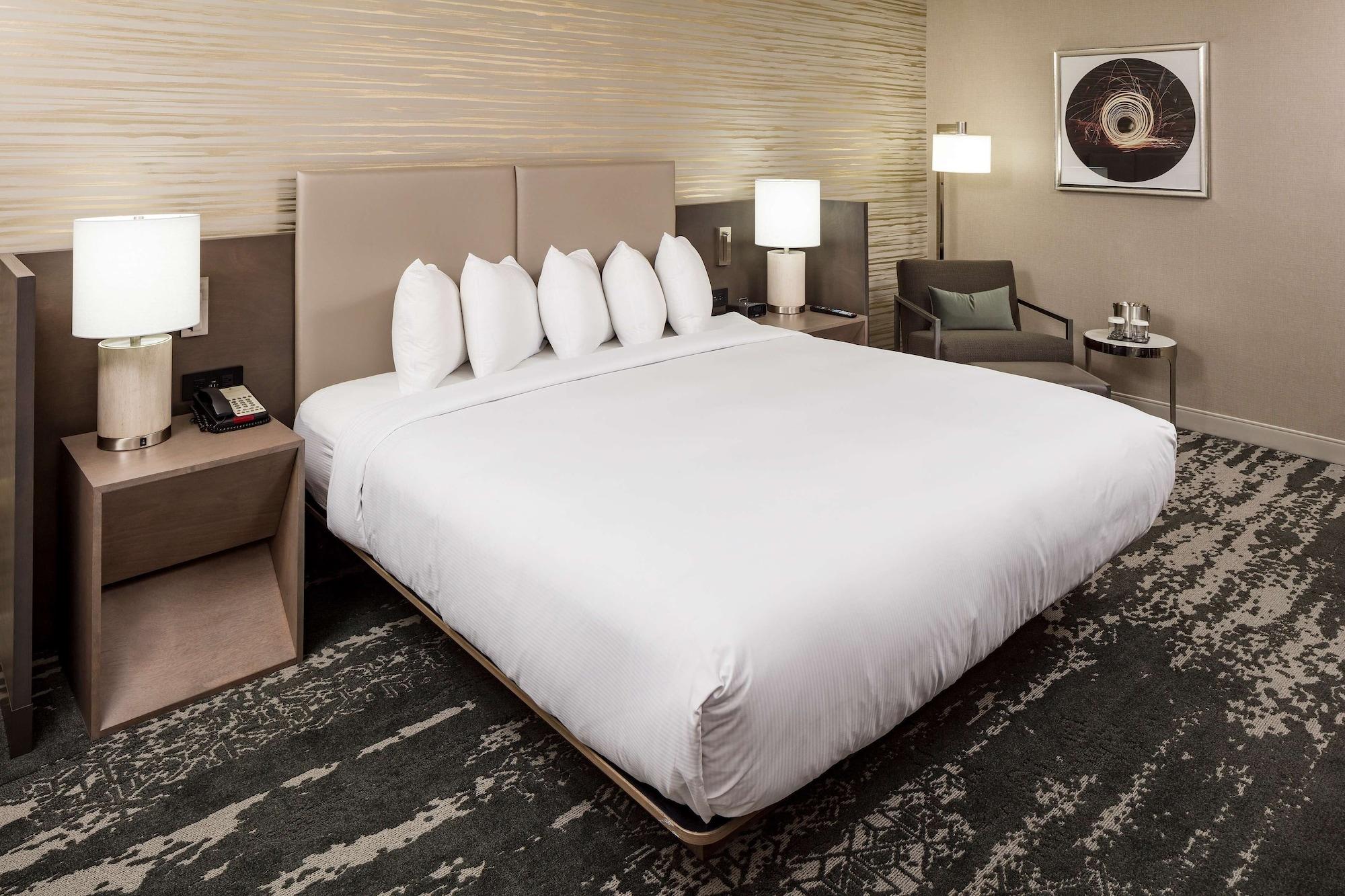 Hotel Doubletree By Hilton Boston Logan Airport Chelsea Exterior foto